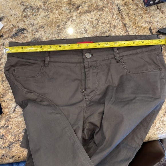 Cute Prada cropped pants khaki - Picture 7 of 7